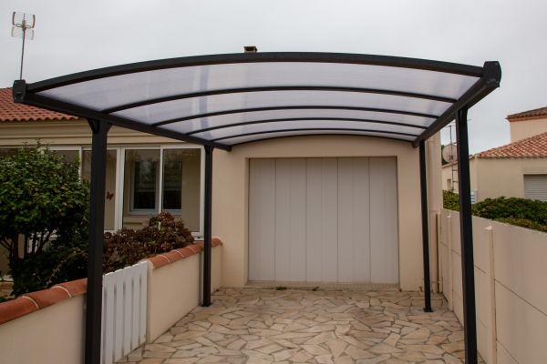 Garage Pergola Installation